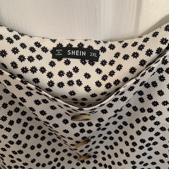 Shein 2XL Top in excellent condition - Picture 2 of 3